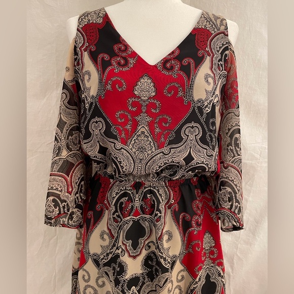 Venus Cold Shoulder 3/4 Bell Sleeves  Paisley Dress Size Small - Picture 2 of 9